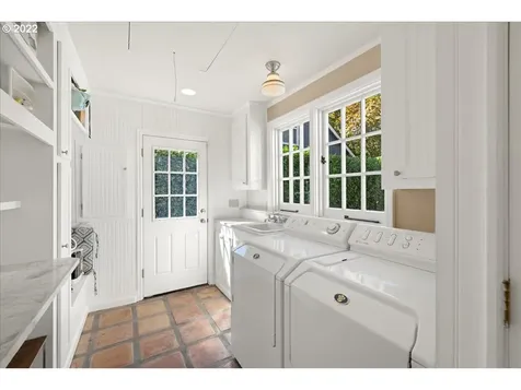 171 5th Street Lake Oswego OR 97034