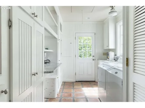 171 5th Street Lake Oswego OR 97034