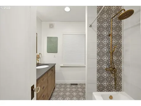 171 5th Street Lake Oswego OR 97034