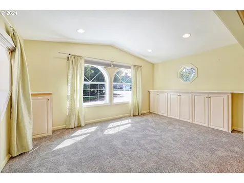 1895 Fillmore Street Eugene OR 97405