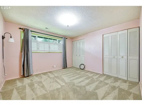 1895 Fillmore Street Eugene OR 97405