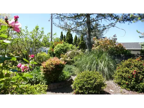 1895 Fillmore Street Eugene OR 97405