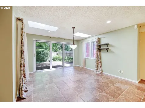 1895 Fillmore Street Eugene OR 97405