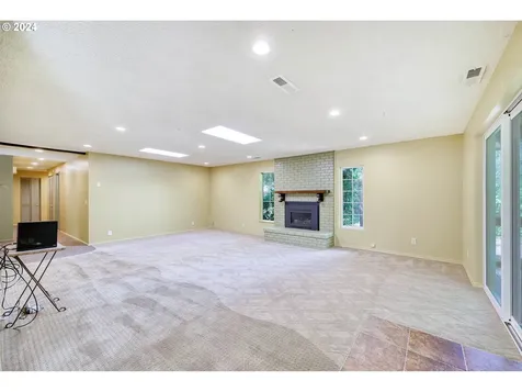 1895 Fillmore Street Eugene OR 97405