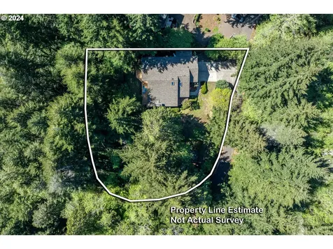 5512 Collins Loop Florence OR 97439