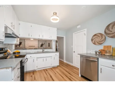 430 Bradley Street SE Albany OR 97321