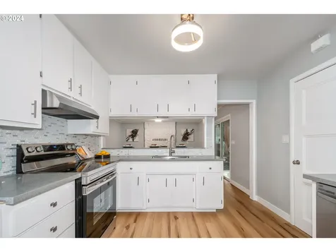 430 Bradley Street SE Albany OR 97321