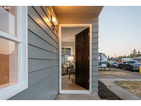 430 Bradley Street SE Albany OR 97321