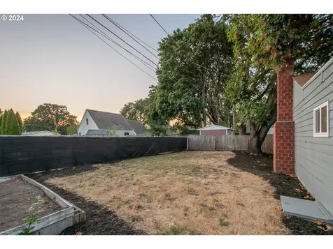 430 Bradley Street SE Albany OR 97321