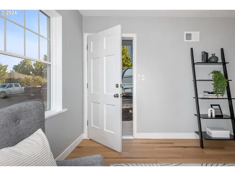 430 Bradley Street SE Albany OR 97321