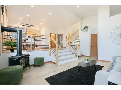 10624 NW 4th Street Portland OR 97231