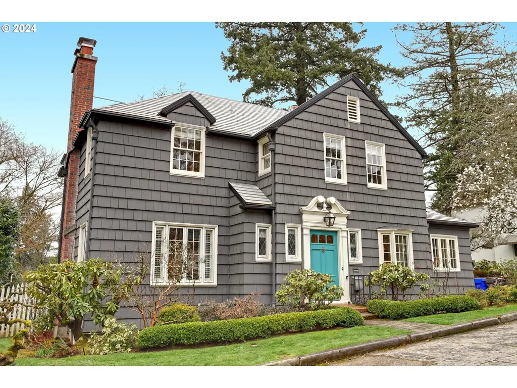 2675 Sw Georgian Place Portland OR 97201