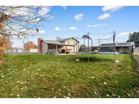 1828 Cherry Street Umatilla OR 97882