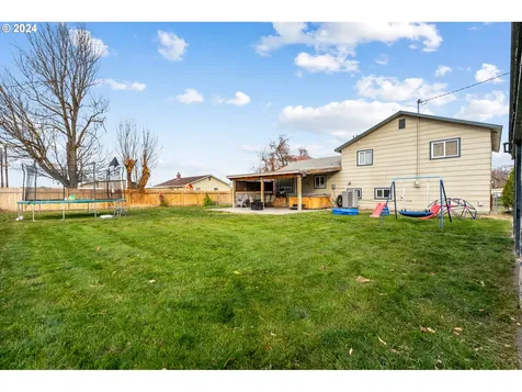 1828 Cherry Street Umatilla OR 97882