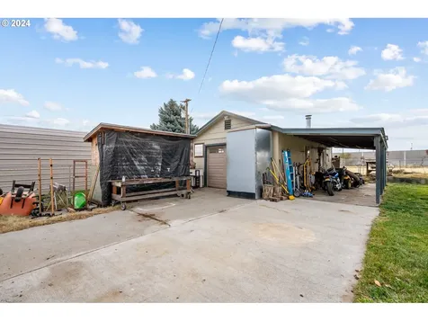 1828 Cherry Street Umatilla OR 97882