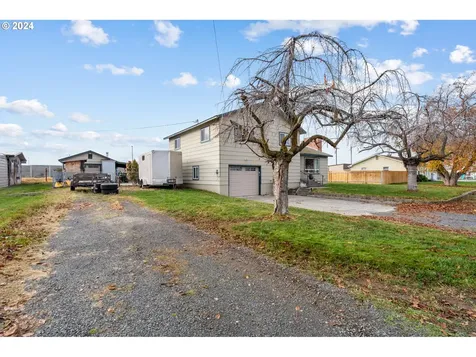 1828 Cherry Street Umatilla OR 97882