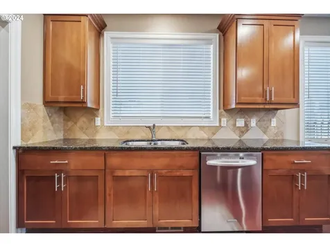 13166 King Salmon Court Oregon City OR 97045