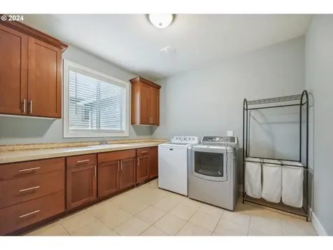 13166 King Salmon Court Oregon City OR 97045