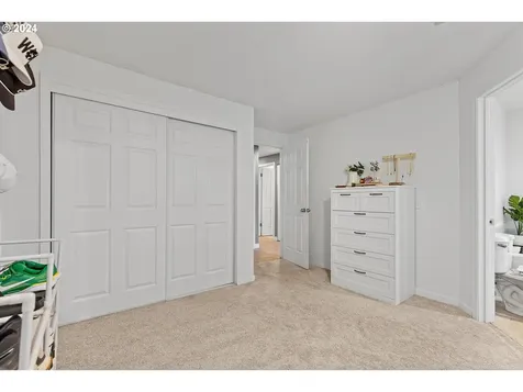3825 SE 6th Street Gresham OR 97080