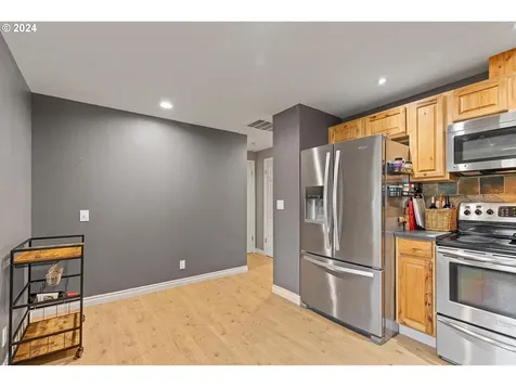 3825 SE 6th Street Gresham OR 97080