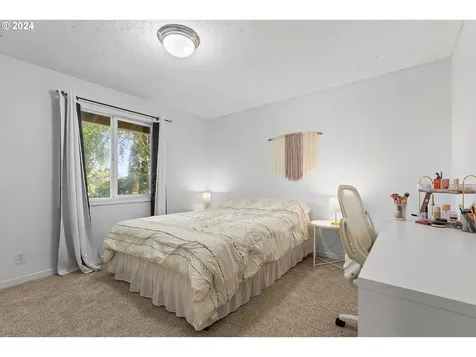 3825 SE 6th Street Gresham OR 97080
