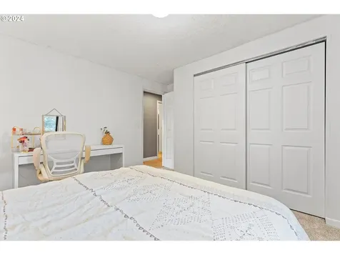 3825 SE 6th Street Gresham OR 97080