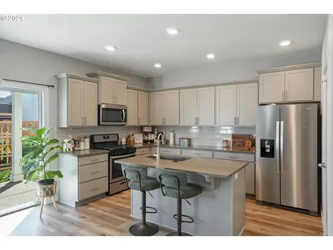 1458 45th Avenue Sweet Home OR 97386