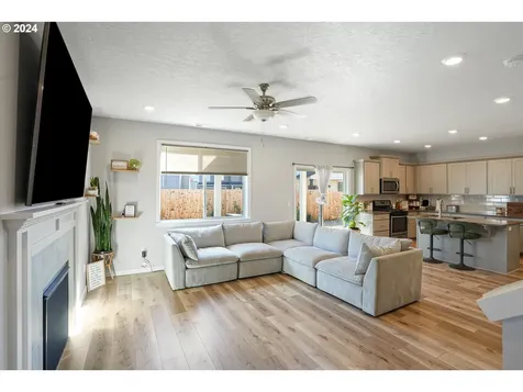 1458 45th Avenue Sweet Home OR 97386
