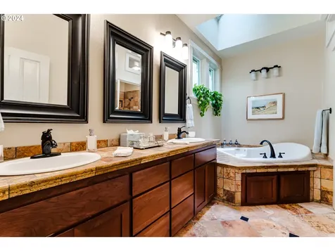 3333 Bentley Avenue Eugene OR 97405