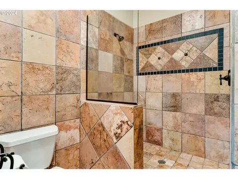 3333 Bentley Avenue Eugene OR 97405