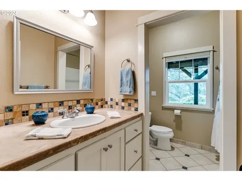 3333 Bentley Avenue Eugene OR 97405