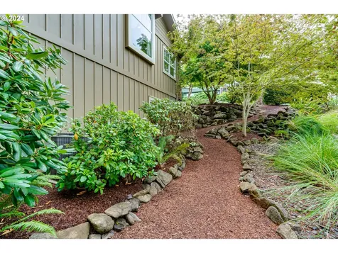 3333 Bentley Avenue Eugene OR 97405