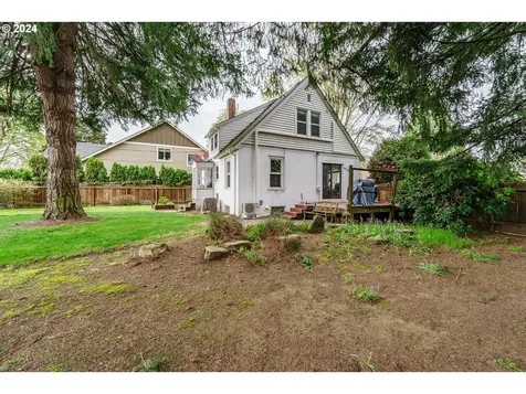 139 Nw 6th Avenue Canby OR 97013