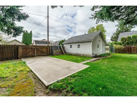 139 Nw 6th Avenue Canby OR 97013