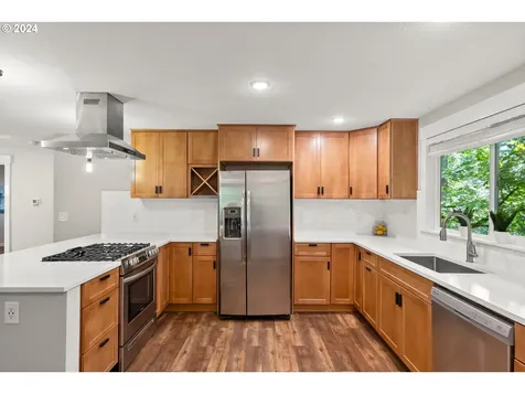 1330 SW Taylors Ferry Court Portland OR 97219