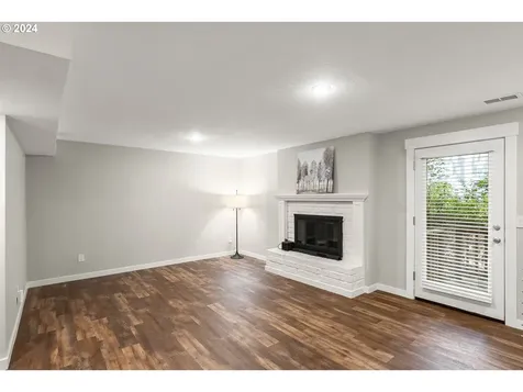 1330 SW Taylors Ferry Court Portland OR 97219