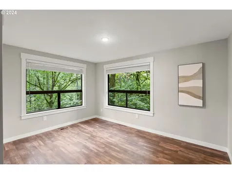 1330 SW Taylors Ferry Court Portland OR 97219