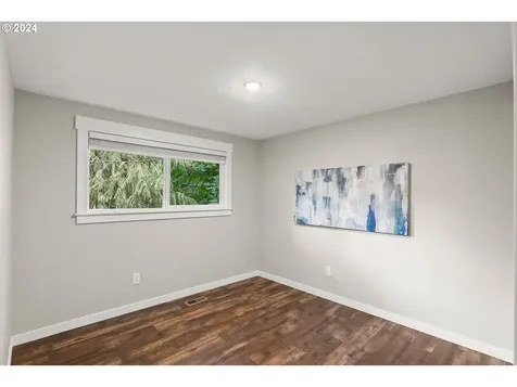 1330 SW Taylors Ferry Court Portland OR 97219