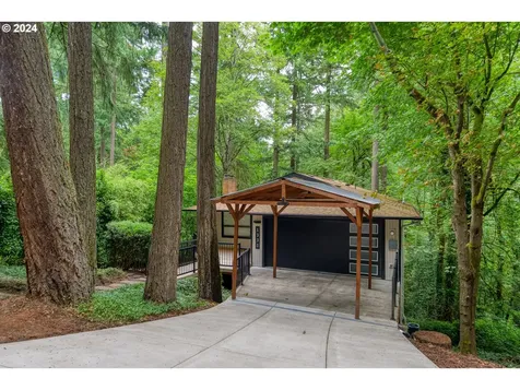 1330 SW Taylors Ferry Court Portland OR 97219