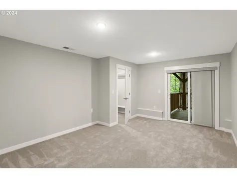 1330 SW Taylors Ferry Court Portland OR 97219