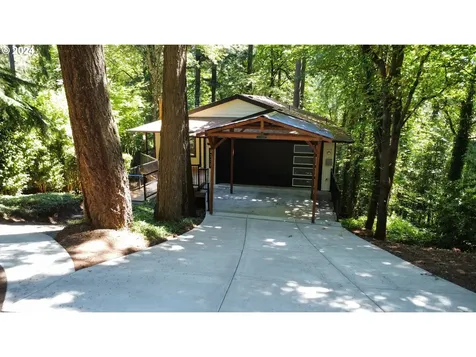 1330 SW Taylors Ferry Court Portland OR 97219