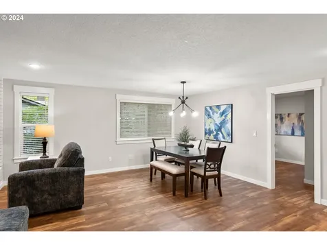 1330 SW Taylors Ferry Court Portland OR 97219