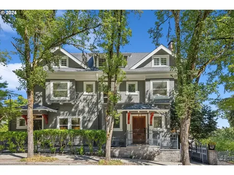 3639 NW Thurman Street Portland OR 97210