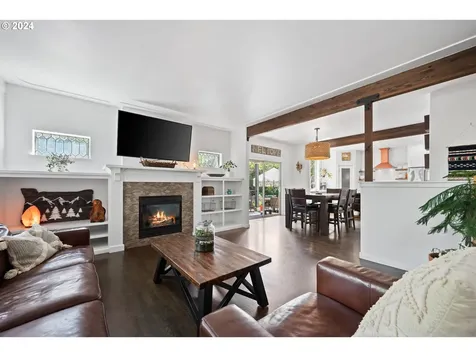 1247 NW Fort Clatsop Street Bend OR 97703