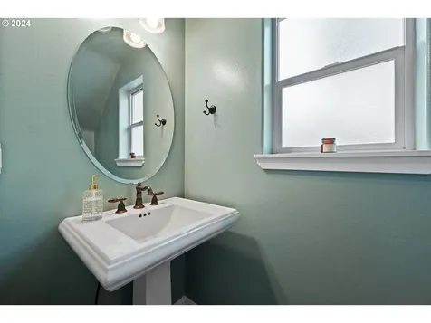 1247 NW Fort Clatsop Street Bend OR 97703