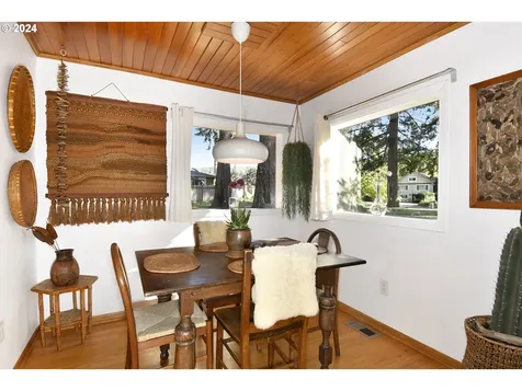 12939 Se Claybourne Street Portland OR 97236