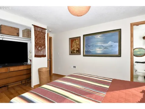 12939 Se Claybourne Street Portland OR 97236