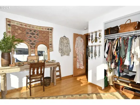 12939 Se Claybourne Street Portland OR 97236