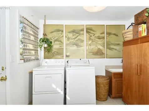 12939 Se Claybourne Street Portland OR 97236