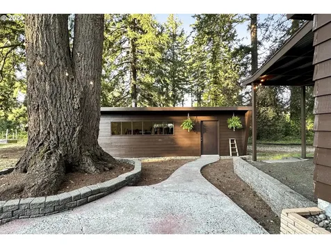 12939 Se Claybourne Street Portland OR 97236